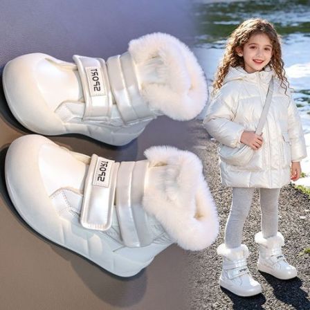 宝宝雪地靴加绒加厚2025冬季新款时尚儿童棉靴软底防滑棉鞋中大童