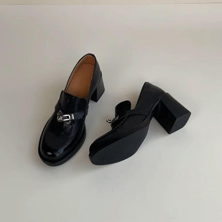 梨小七~英伦风金属锁扣乐福鞋女粗跟一脚蹬单鞋增高小个子小皮鞋