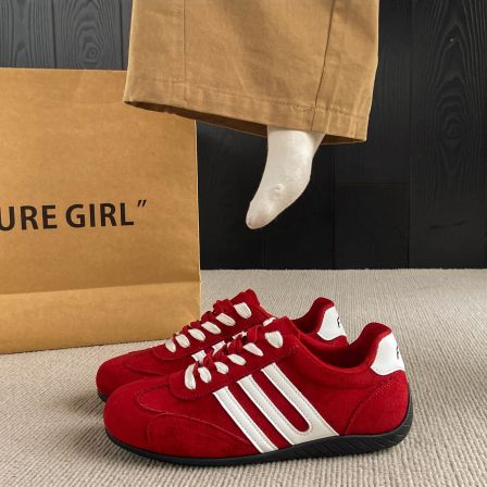 巨好看红色德训鞋女2026新款超火爆款春季阿甘板鞋软底休闲运动鞋