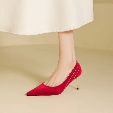 7cm红色绒面尖头细跟浅口单鞋女新款绝美百搭婚鞋时尚气质高跟鞋