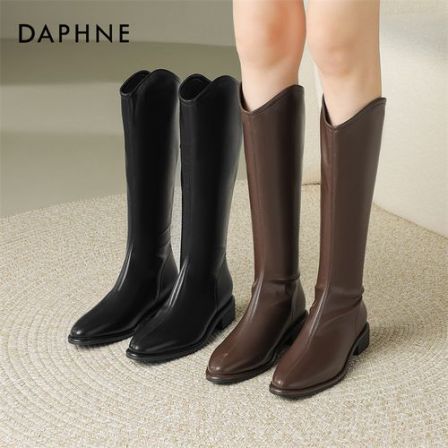达芙妮秋冬新款2026时装靴休闲逛街长筒靴女款厚底舒适耐穿实用款