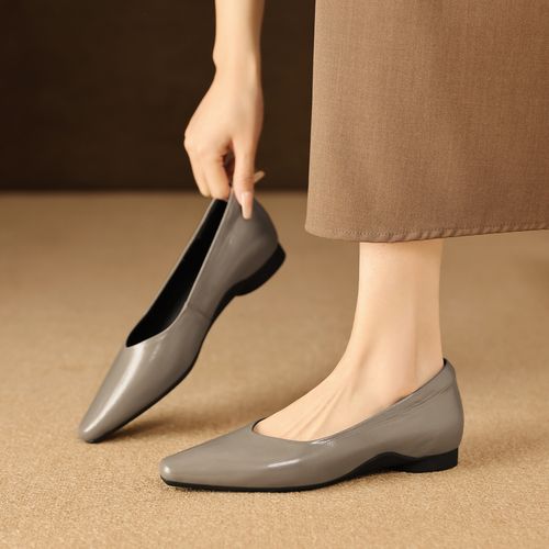 2cm春季新款尖头浅口单鞋女粗跟通勤职业鞋舒适一脚蹬平跟小皮鞋主图