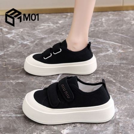 M01黑色帆布鞋女新款春季魔术贴厚底松糕板鞋轻便防滑运动休闲鞋