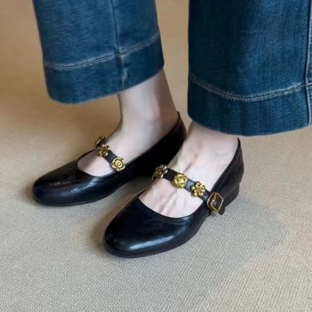 飒气~法式金属一字扣带低跟单鞋女浅口配裙子芭蕾舞鞋玛丽珍鞋女