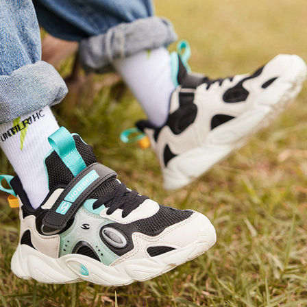 【烈儿超级年货节】哈比熊男童运动鞋户外休闲防滑舒适耐磨AS7731