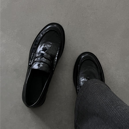 潮牌水洗褶皱极简乐福鞋男款高级德比懒人一脚蹬英伦通勤休闲皮鞋