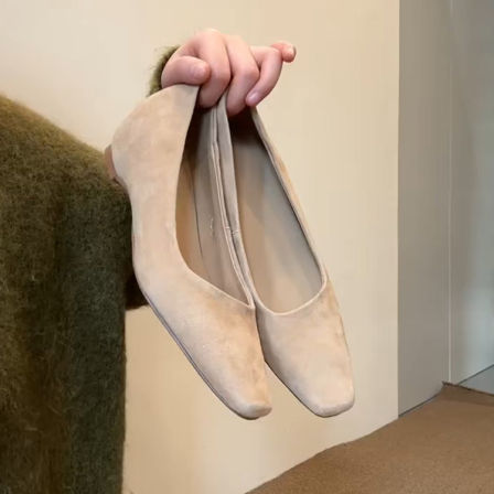 羊皮版~温柔杏色绒面工作鞋女内增高简约方头一脚蹬百搭通勤单鞋