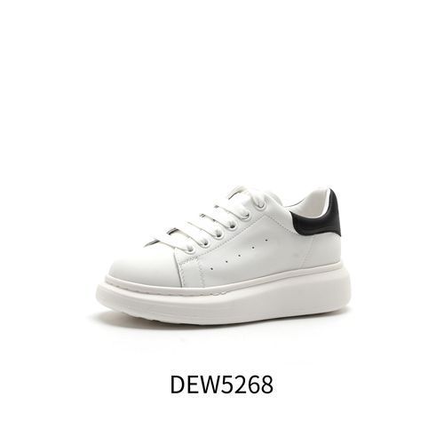 【聚新汇】DEW5268简约时尚休闲风格设计师经典百搭纯色板鞋主图