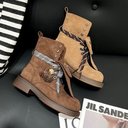 小小苏松果系列学院风春秋马丁靴英伦风筒靴中筒;EQX55512