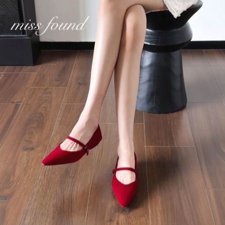 法式红色丝绒玛丽珍低跟不累脚高跟鞋2025年新款秋冬一字带单鞋女