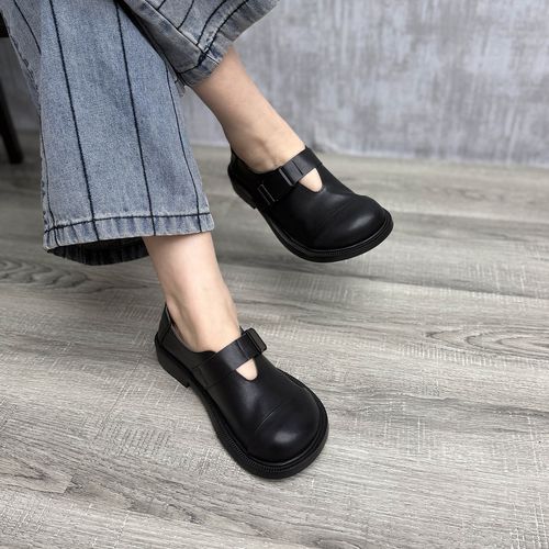 艺鞜原创2026春季新款真皮大圆头娃娃皮带扣低跟单鞋英伦风鸭掌鞋主图