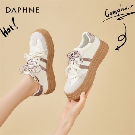 达芙妮双鞋带厚底增高阿甘德训鞋2026春季新款运动板鞋复古休闲鞋