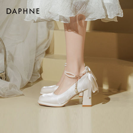 达芙妮粗跟玛丽珍女鞋2026新款法式单鞋不累脚婚鞋新娘鞋高跟鞋女