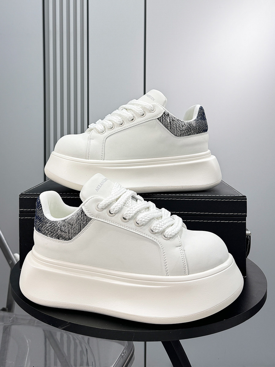 男鞋2026新款超火小众板鞋潮牌厚底7CM隐形增高鞋男松糕底小白鞋主图