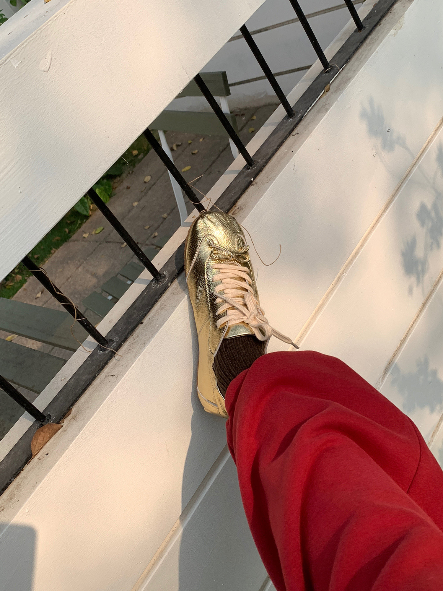 1.24日新品鞋大师网红同款鞋2026春季女系带金色运动鞋阿甘鞋主图