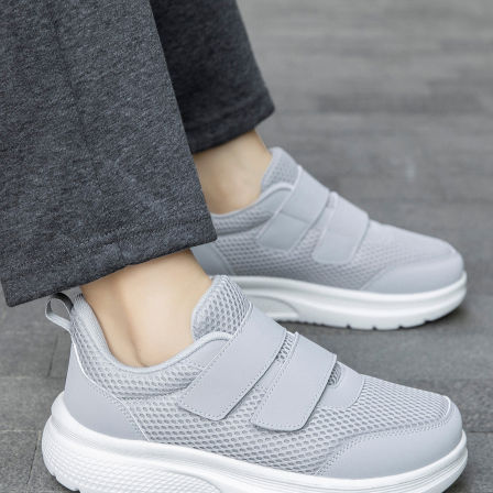 张凯丽老人鞋防滑软底女鞋2026新款春季妈妈鞋中老年舒适运动鞋子