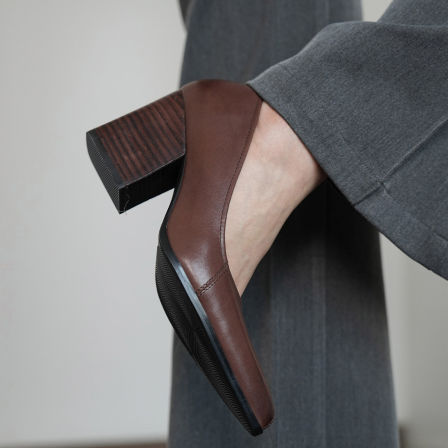 Wheat house ~！法式气质粗跟浅口单鞋女尖头知性工作通勤高跟鞋