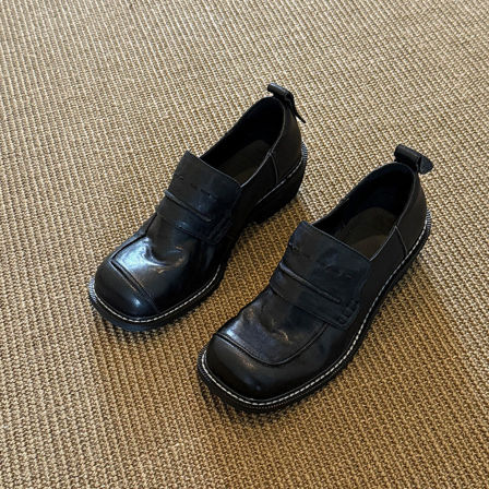 Wheat house ~！英伦风真皮方头粗跟乐福鞋女百搭黑色通勤小皮鞋