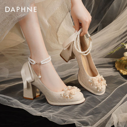 达芙妮玛丽珍鞋高跟鞋女2026新款不累脚秀禾婚纱两穿单鞋新娘婚鞋