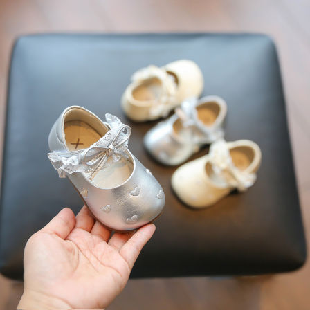 女宝宝小皮鞋春秋季软底婴幼儿鞋子女宝学步鞋防滑女童鞋子公主鞋