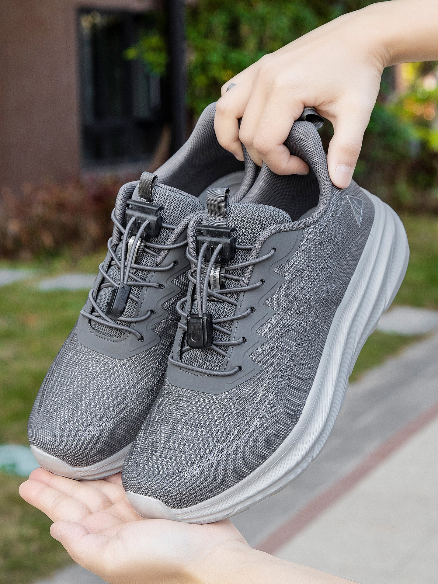 张凯丽老人鞋男2026新款春季透气爸爸鞋中老年舒适防滑软底运动鞋主图