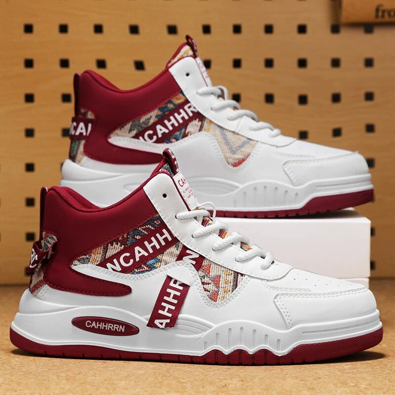 李宇新男鞋2026新款春季百搭小众设计板鞋休闲运动学生高帮小白鞋主图