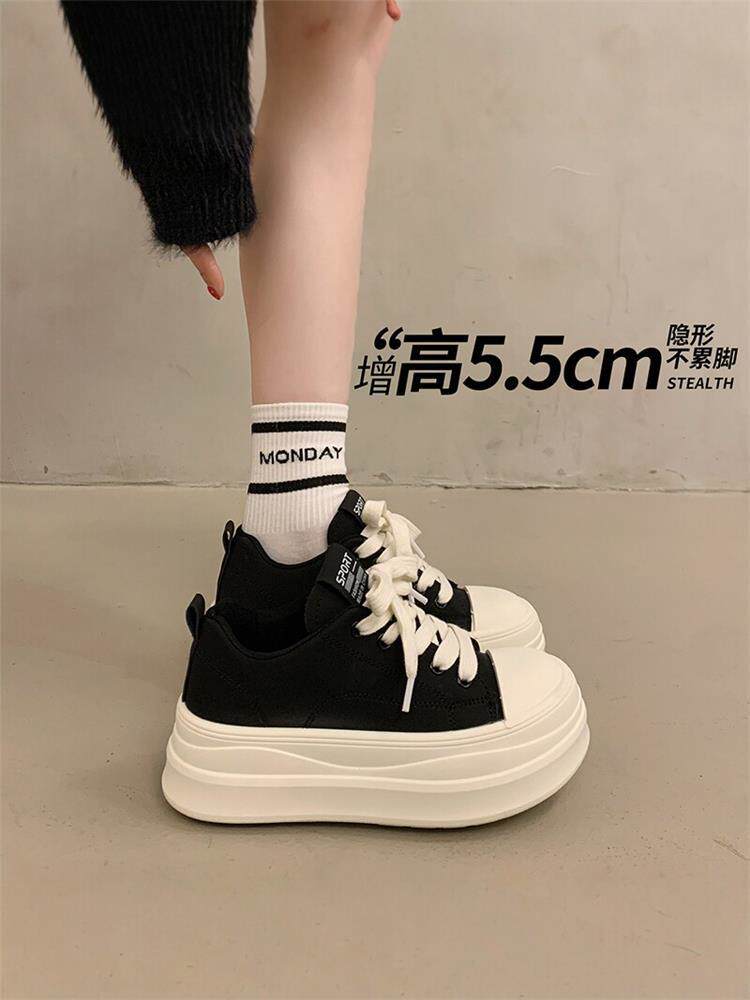 巨好看松糕厚底增高小白鞋女2026新款春季小个子女鞋休闲运动板鞋主图