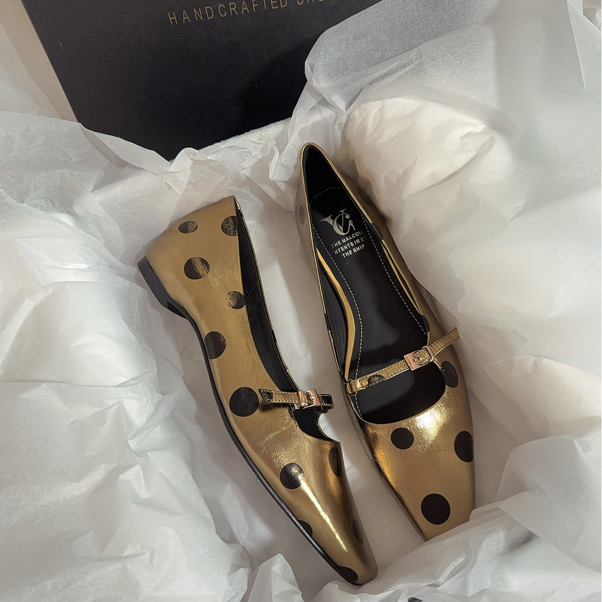 森屿海巷 方头内增高时尚金属色波点气质一字带中跟玛丽珍单鞋女主图