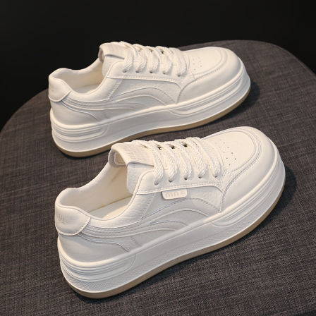 杨幂同款踩屎感真皮小白鞋女款2026春季新款爆款厚底软底运动板鞋