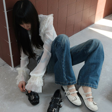 Mooreyu铆钉圆头单鞋女皮带扣黑色浅口芭蕾舞平底玛丽珍鞋女原创