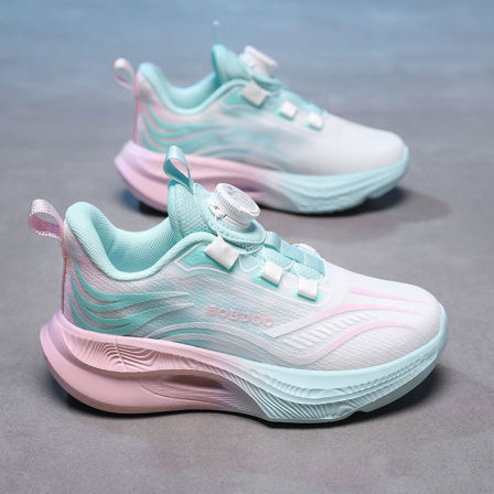 巴布豆童鞋女童运动鞋2026春季新款网面透气女孩轻便儿童跑步鞋子