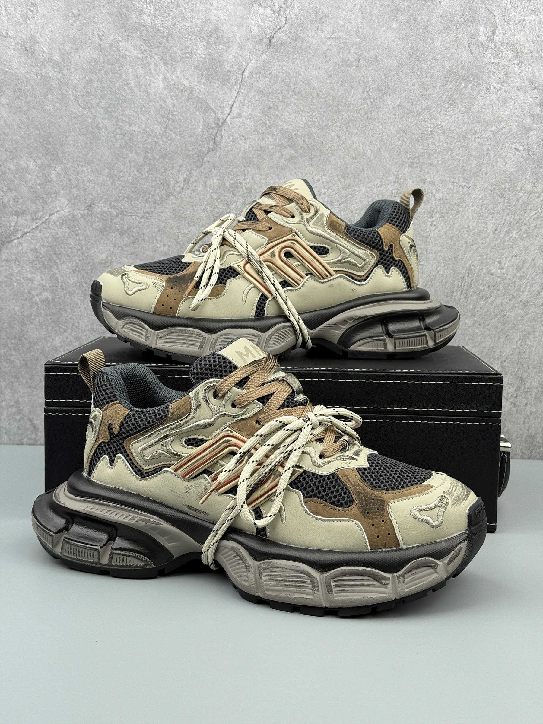 潮牌老爹鞋男2026新款超火厚底增高设计感运动鞋小众擦色做旧潮鞋主图