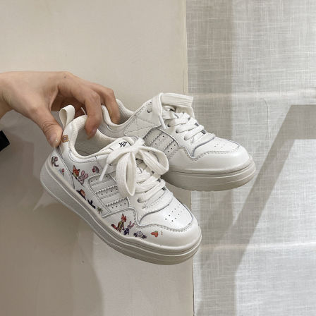 JBM 韩版儿童卡通小白鞋2026春季男女童休闲百搭运动低帮涂鸦板鞋