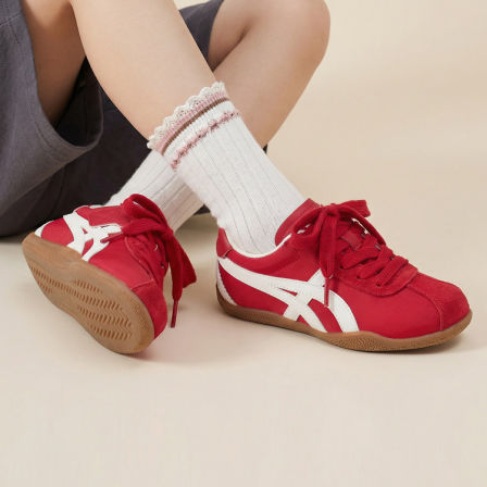 星期六儿童撞色百搭德训鞋2026春季新款男女童软底舒适运动跑鞋潮