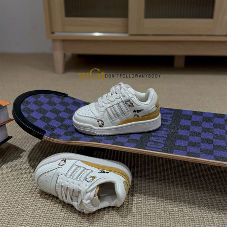 男童板鞋WGT2026春季韩版潮牌童鞋儿童魔术贴百搭运动休闲小白鞋