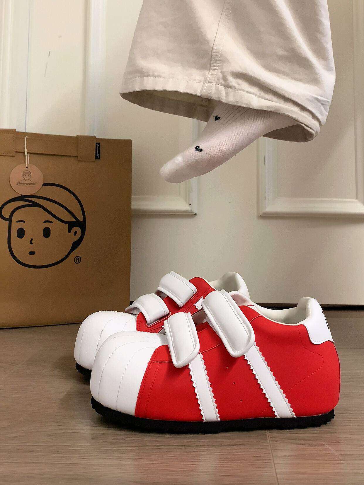 魔术贴贝壳头德训面包鞋女2026新款百搭时尚增高休闲运动板鞋女款主图