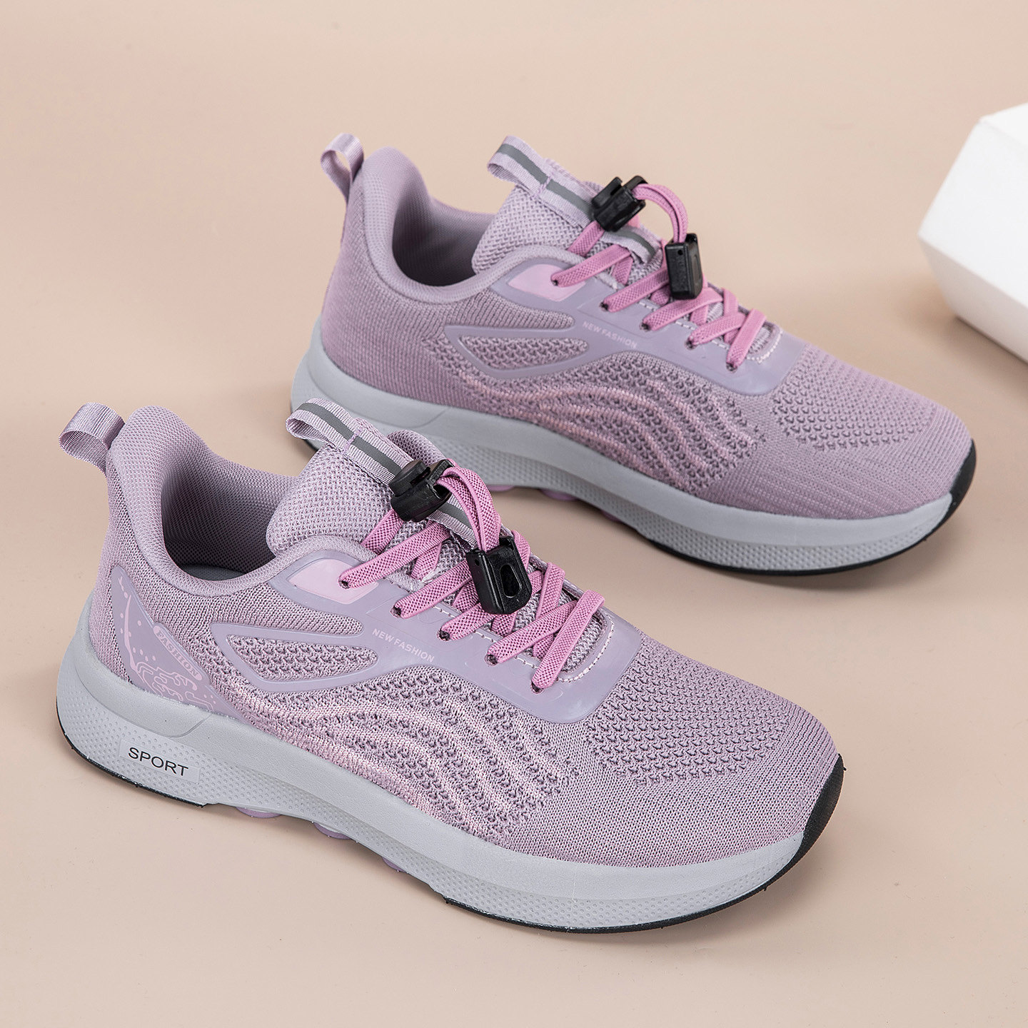 张凯丽老人鞋女春季新款飞织网透气妈妈鞋防滑中老年软底健步鞋子主图