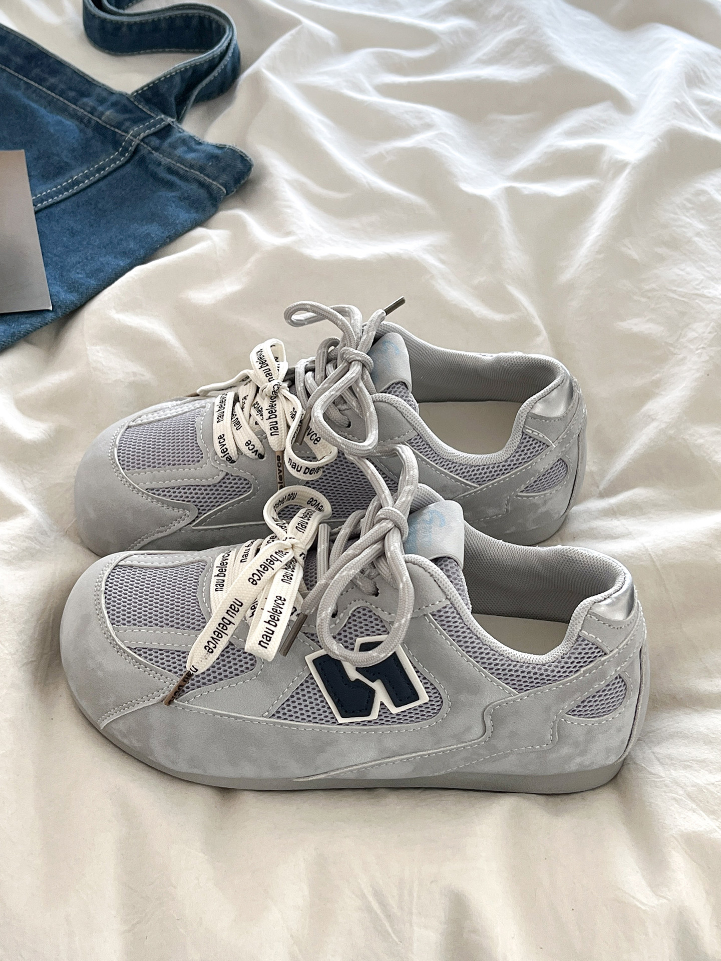 网面透气灰色德训鞋女2026春季新款厚底内增高小白鞋休闲阿甘鞋子主图