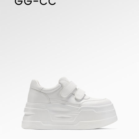 【留白周末】GGCC2026年春季新款时尚厚底魔术贴板鞋女休闲小白鞋