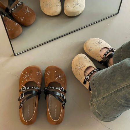 复古风铆图案钉玛丽珍鞋女2026春新款双字扣带浅口单鞋百搭不累脚