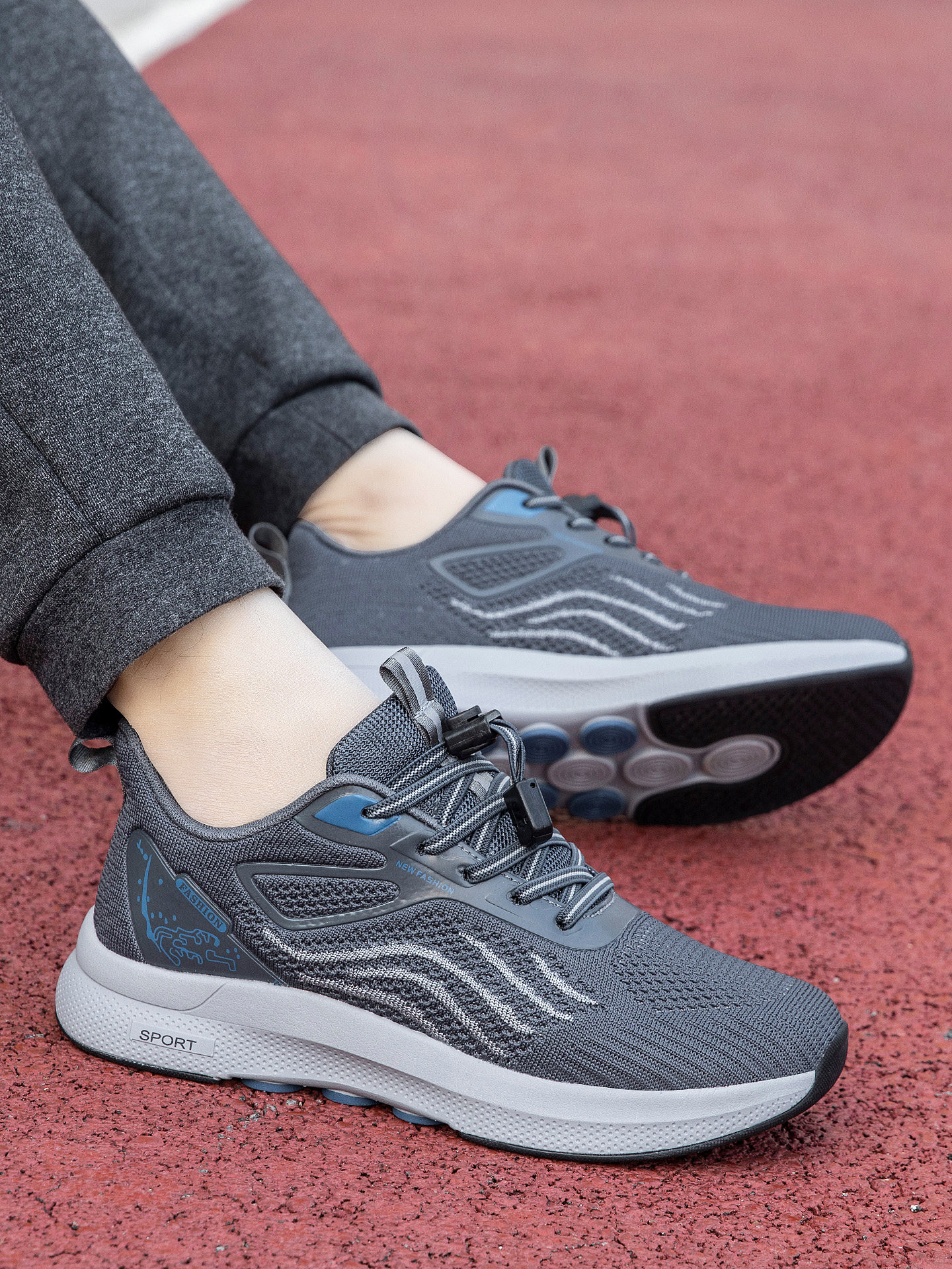 张凯丽老人鞋男款2026新款春季爸爸鞋中老年舒适不累脚休闲运动鞋主图