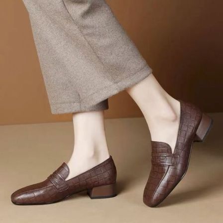 2025春季新款女鞋方头粗跟单鞋女羊皮女士小皮鞋百搭棕色低跟鞋子