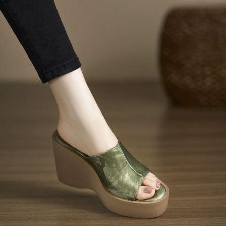 真皮女鞋9.5cm小个子不累脚厚底坡跟一字拖外穿凉拖性感鱼嘴凉鞋