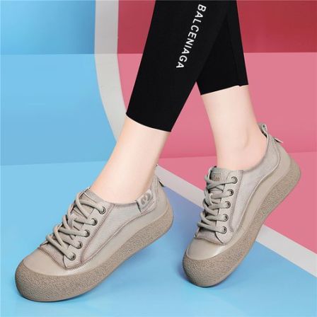 牛皮复古小白鞋女2025年秋冬新款透气休闲单鞋软底轻便运动板鞋女