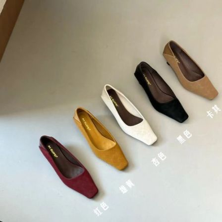 2026年春季新品法式复古编织方头浅口小猫跟软底百搭通勤单鞋女