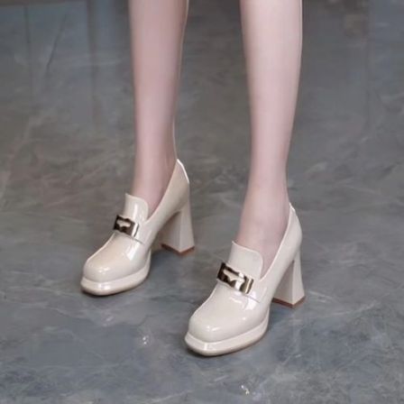 防水台厚底高跟鞋女2025年春秋季新款百搭乐福鞋粗跟浅口漆皮单鞋