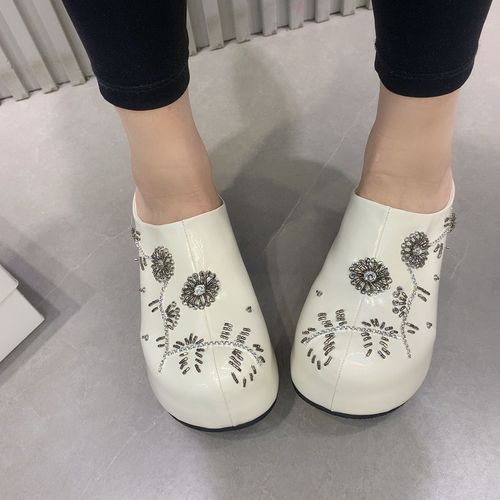 富贵足1077-2欧货时装厚底6公分轻便网红女士轻奢小个子休闲鞋拖主图