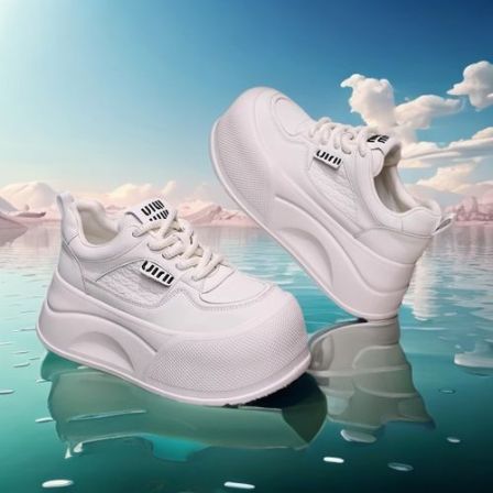 7cm增高厚底小个子小白鞋女款2026板鞋休闲运动鞋子松糕单鞋时尚