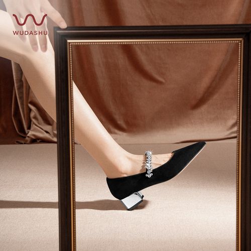 吴大叔【红云鞋】羊皮法式气质粗跟水钻玛丽珍单鞋中跟浅口单鞋主图