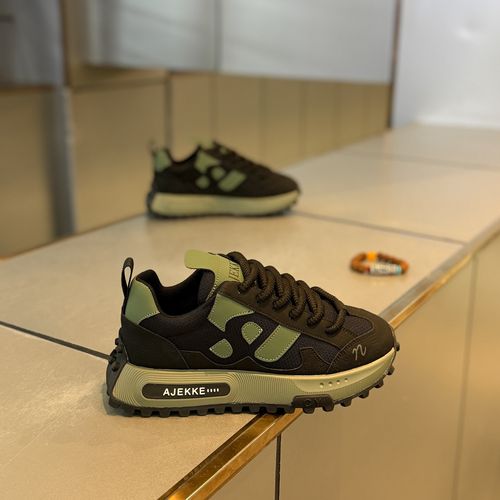 春季新款男鞋轻奢百搭时尚阿甘潮鞋痞帅国潮网红爆款鞋男士休闲鞋主图